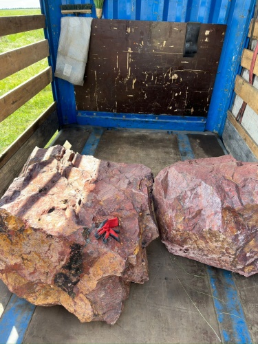 Ландшафтные глыбы красно-фиолетовые 200-1000 килограмм купить в Карабаше
