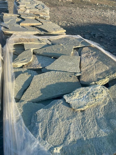 Плитняк златолит зелёный для цоколя, отмостки купить в Карабаше