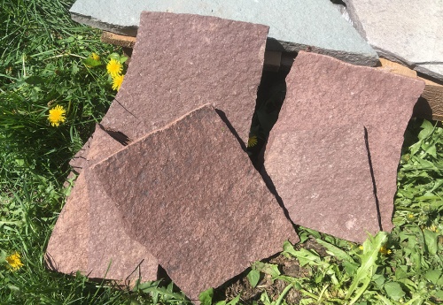 Плитняк лемезит бордовый для цоколя 1,5-2 см купить в Карабаше