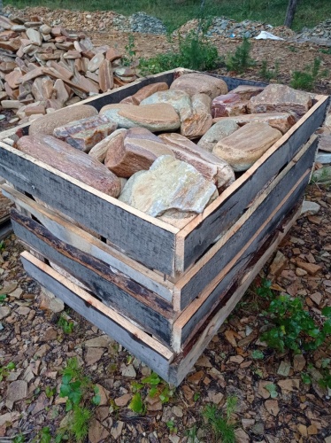 Златолит жёлтый, жёлто-зелёный глыбки и валуны для ланшафтного дизайна купить в Карабаше