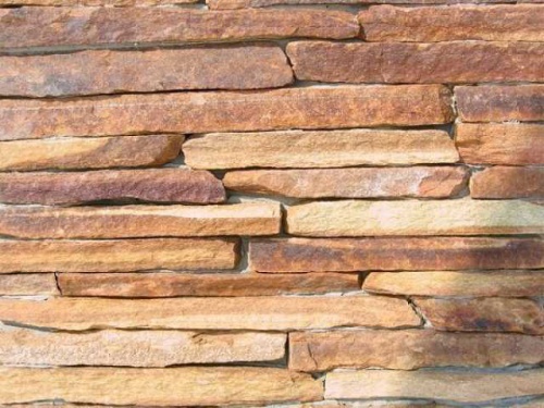 Горбушка златолит золотистый для облицовки купить в Карабаше