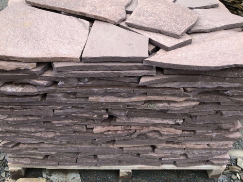 Плитняк лемезит бордовый для облицовки цоколя 20-25 мм  купить в Карабаше