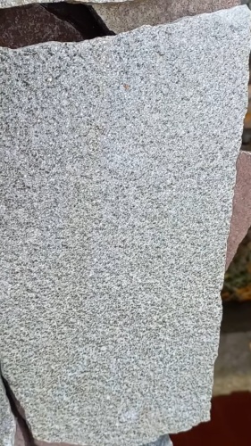 Плитняк златолит серебристый для цоколя, отмостки купить в Карабаше