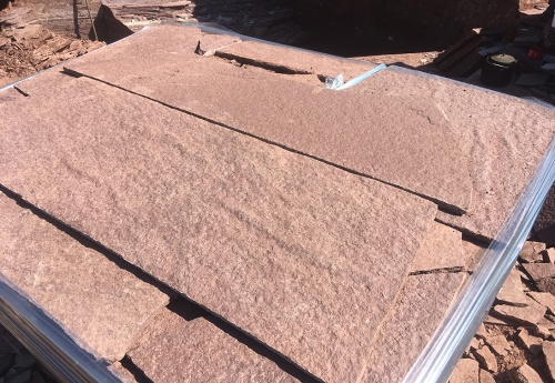 Плитняк лемезит бордовый для цоколя 1,5-2 см купить в Карабаше