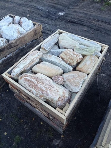 Златолит жёлтый, жёлто-зелёный глыбки и валуны для ланшафтного дизайна купить в Карабаше