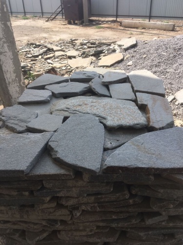 Златолит серебристый галтованный для лестниц купить в Карабаше